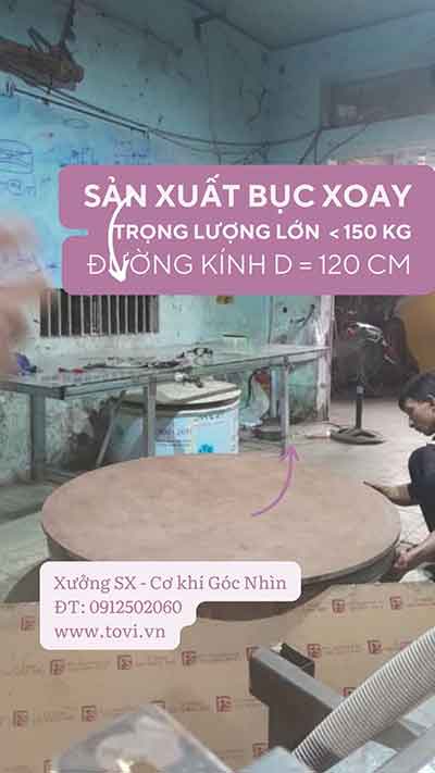 xưởng sản xuất bục xoay sản phẩm