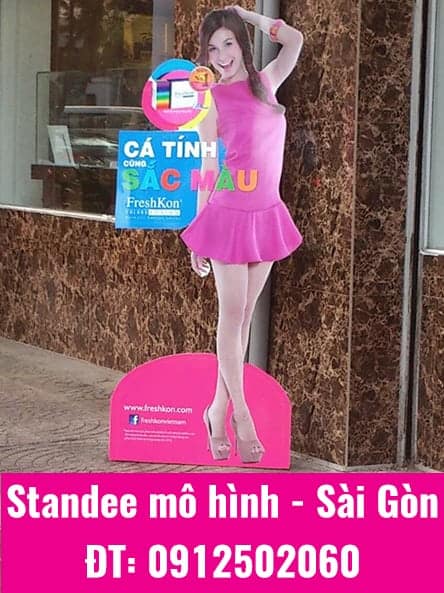 Standee mô hình